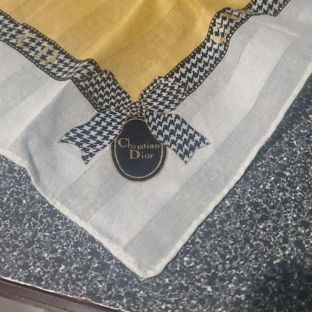 Dior Black Yellow and White Scarf 18